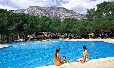 Champion Holiday Village 5